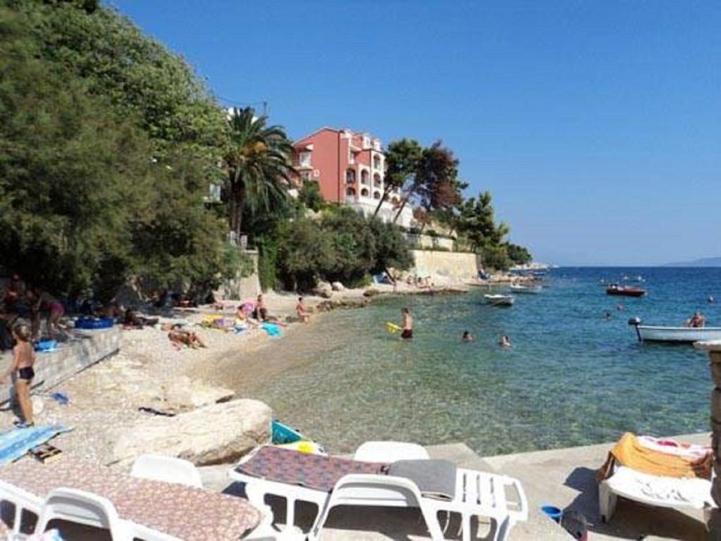 Apartment Toncica Omiš Exteriör bild